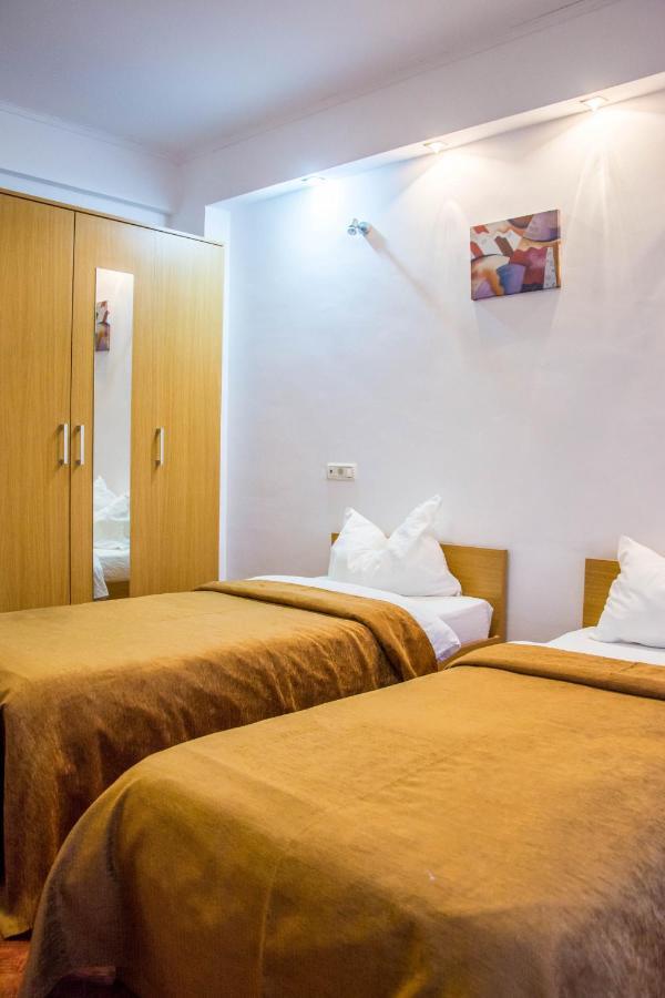 Hotel Riga Αράντ Εξωτερικό φωτογραφία