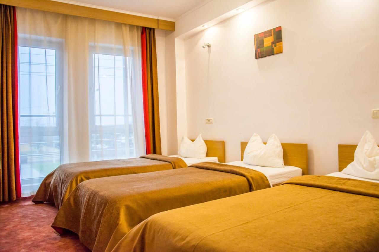 Hotel Riga Αράντ Εξωτερικό φωτογραφία
