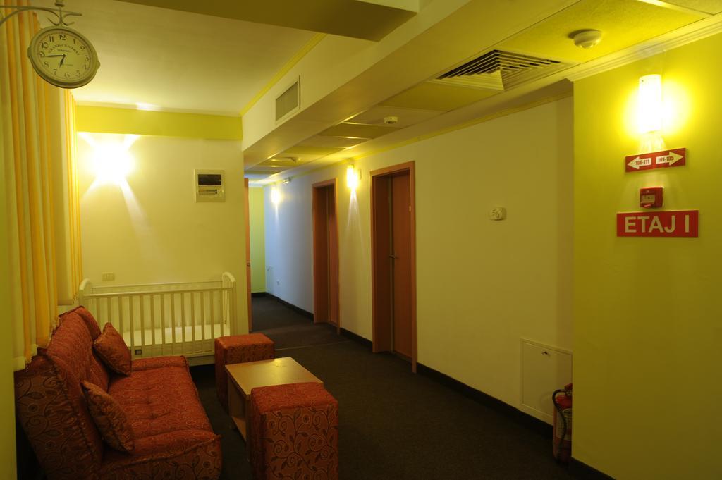 Hotel Riga Αράντ Εξωτερικό φωτογραφία